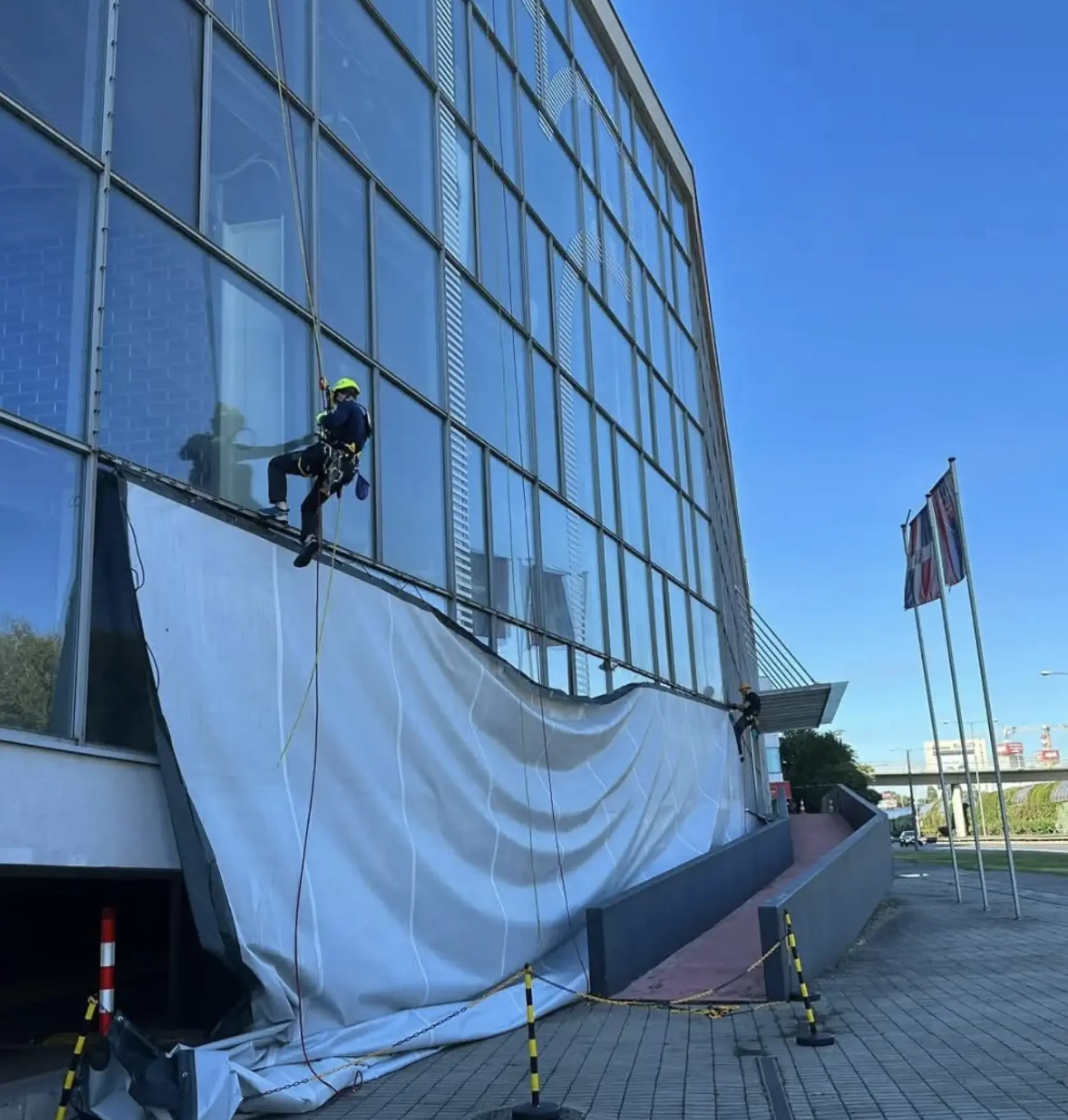 water-fed pole window cleaning